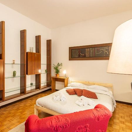 Central Guest House Милан Экстерьер фото