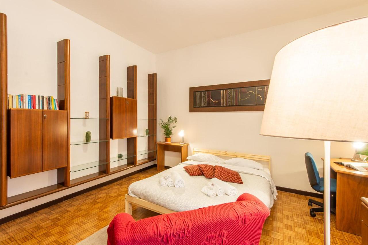 Central Guest House Милан Экстерьер фото